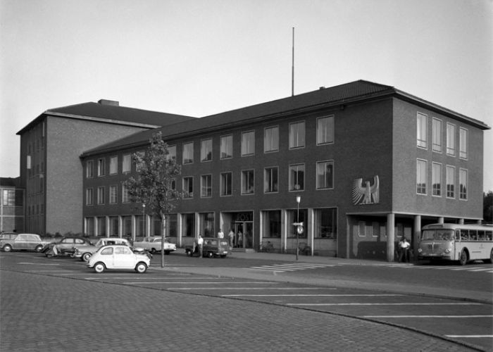Post Bahnhof 71249d1e