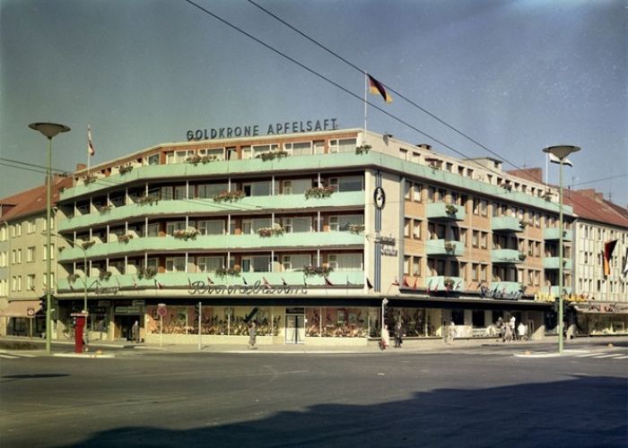 Wohn und Geschaeftshaus Emil Krone Rosenplatz 1bis2 um 1965 c5949da8