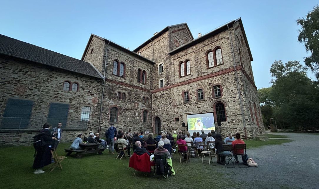 Freiluftkino Basislager 2025 LeaKorte 2 scaled d0b46f4e